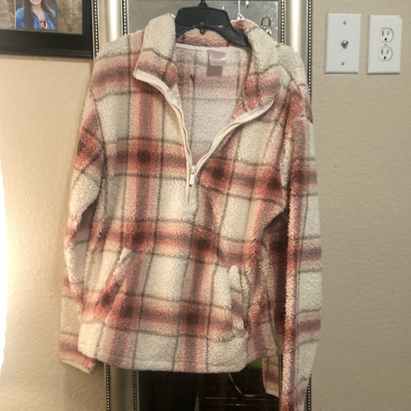 PINK AND IVORY HALFZIP - Picture 1 of 1